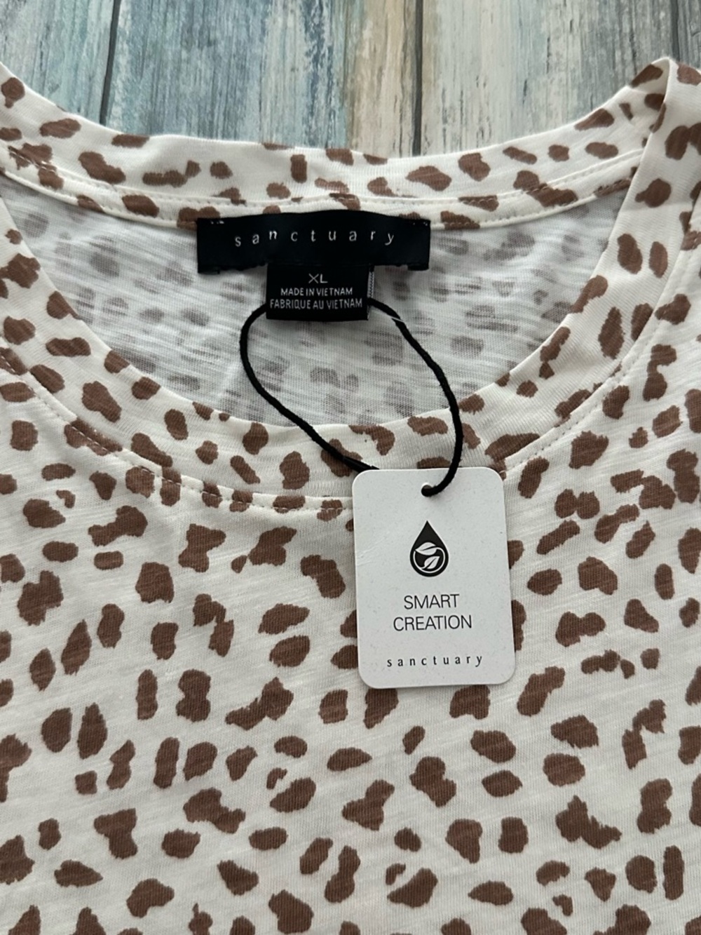 Sanctuary Shirt Women’s XL Animal Print Short Sleeve Lightweight Pocket Tee New